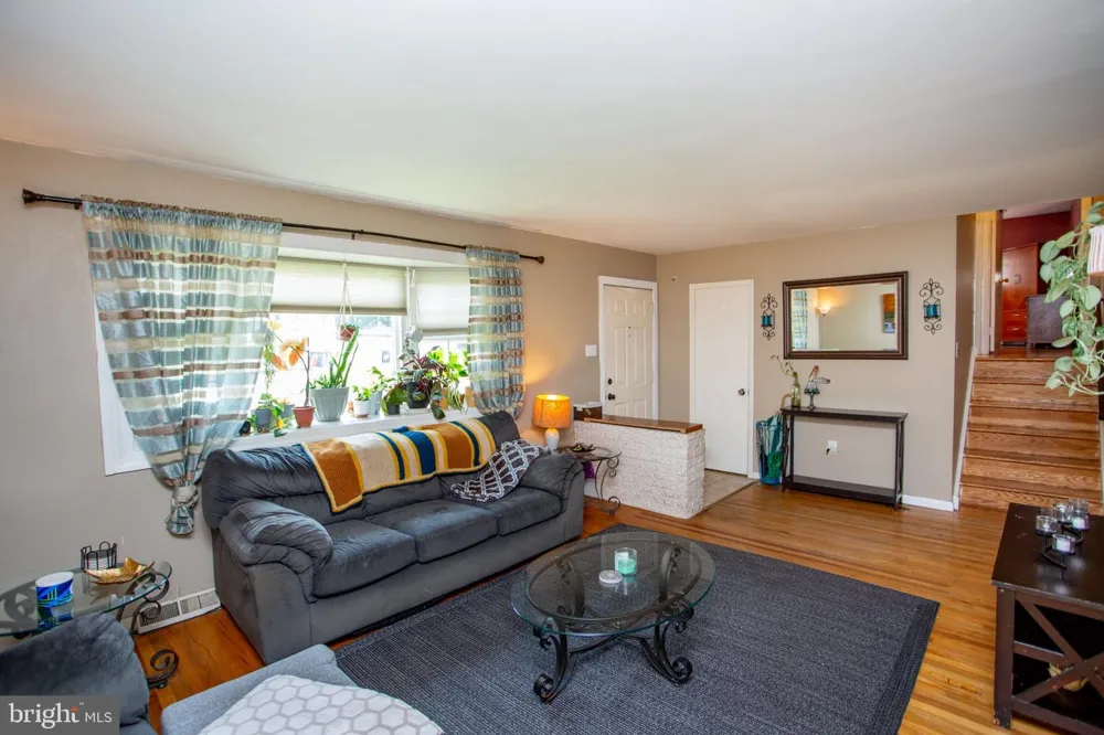 1212 DAHLIA ROAD Warminster, PA 18974