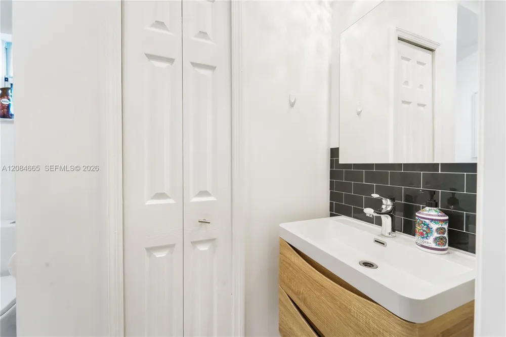2306 SW 36th Ave #2306 Miami, FL 33145