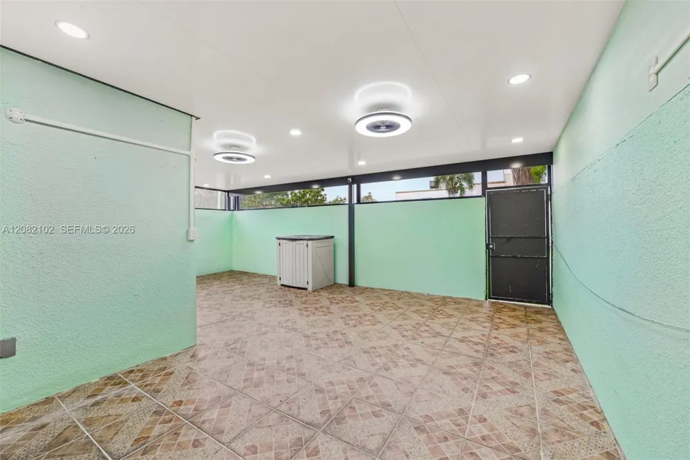 13130 SW 15th Ln Miami, FL 33184