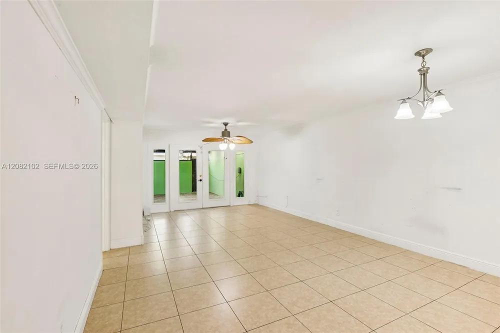 13130 SW 15th Ln Miami, FL 33184