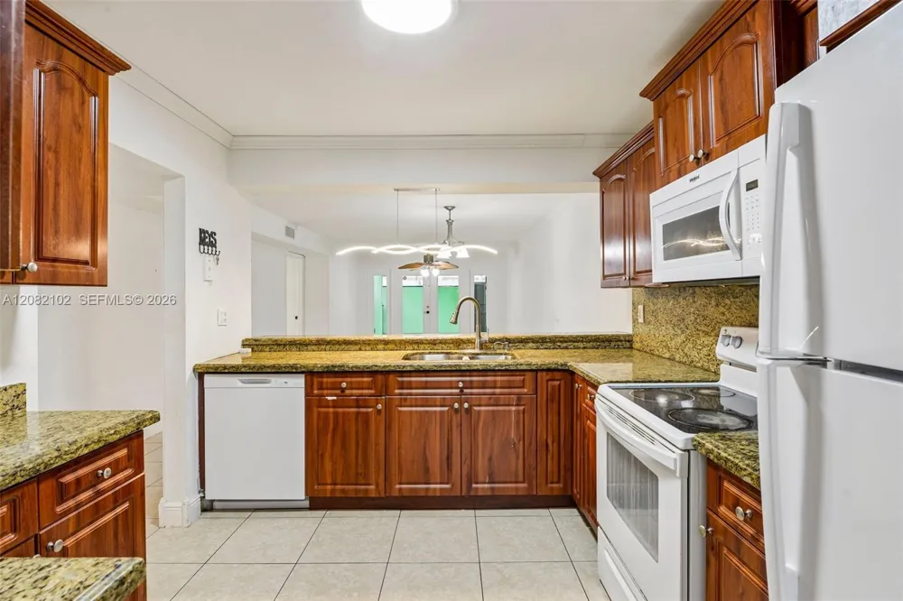 13130 SW 15th Ln Miami, FL 33184