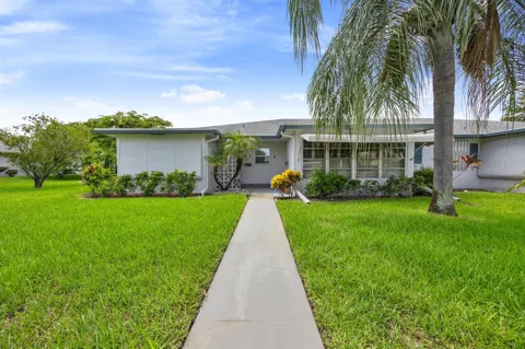 1082 North Drive #B