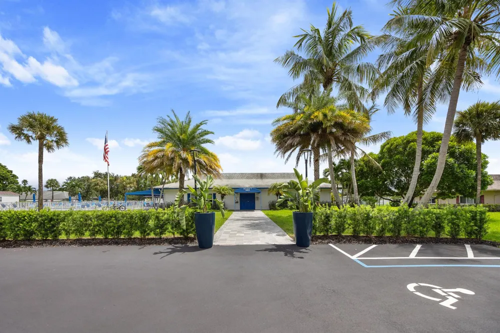 1082 North Drive #B Delray Beach, FL 33445