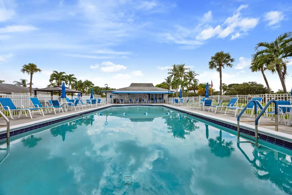 1082 North Drive #B Delray Beach, FL 33445