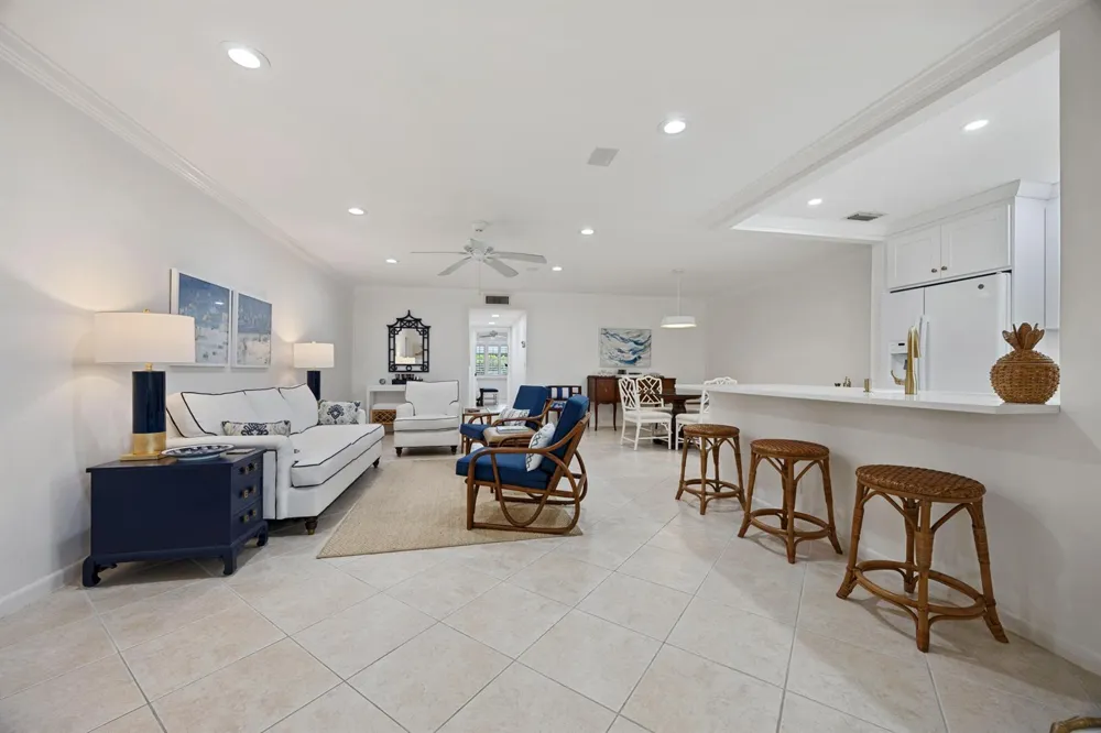 1082 North Drive #B Delray Beach, FL 33445