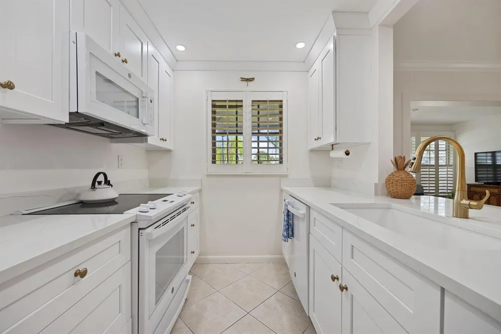 1082 North Drive #B Delray Beach, FL 33445