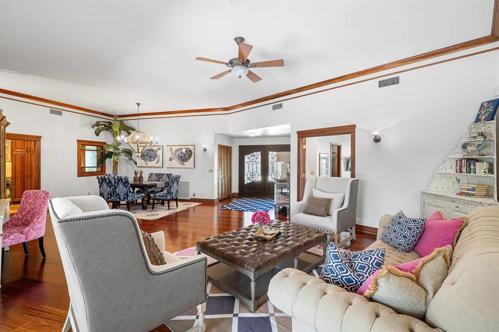 2570 NW 27th Street Boca Raton, FL 33434