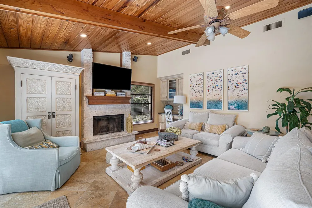 2570 NW 27th Street Boca Raton, FL 33434