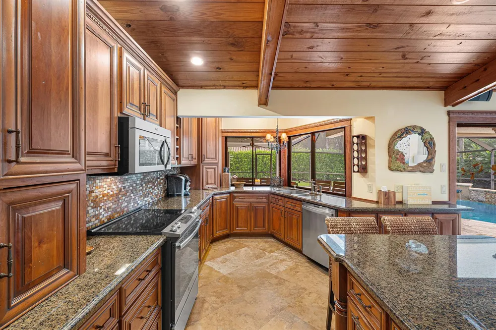 2570 NW 27th Street Boca Raton, FL 33434