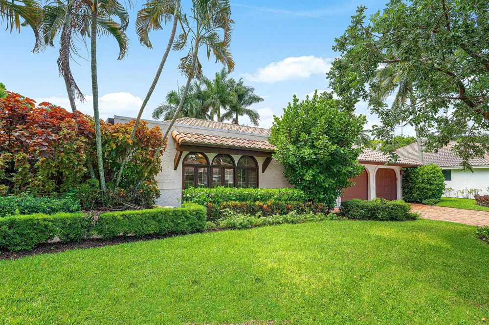 2570 NW 27th Street Boca Raton, FL 33434