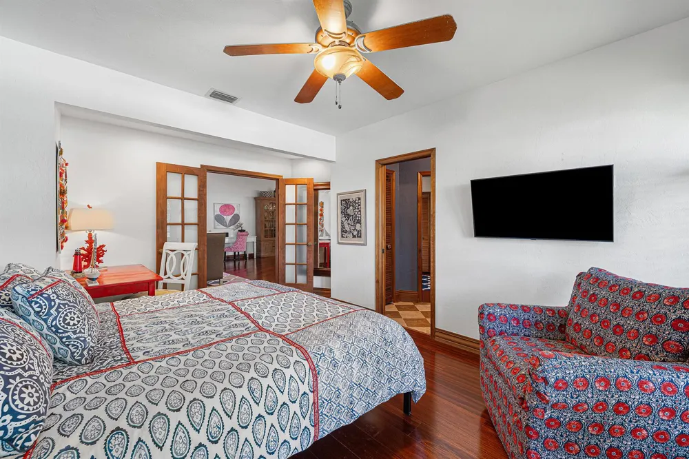 2570 NW 27th Street Boca Raton, FL 33434