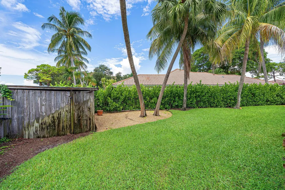 2570 NW 27th Street Boca Raton, FL 33434