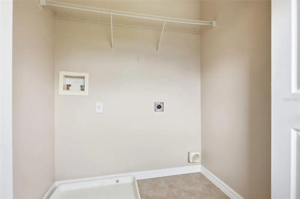 9863 TIVOLI VILLA DRIVE Orlando, FL 32829