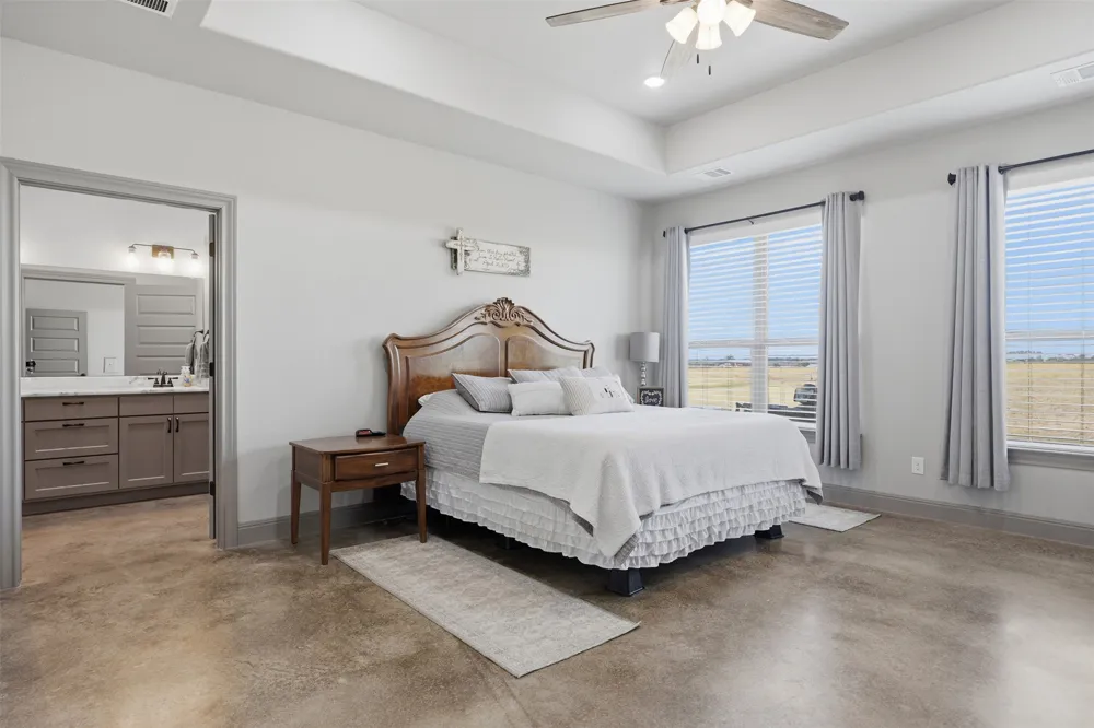 323 County Road 301 Granger, TX 76530