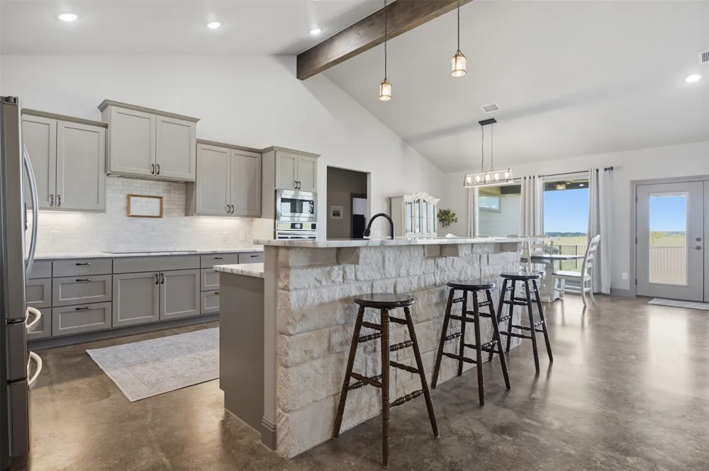 323 County Road 301 Granger, TX 76530