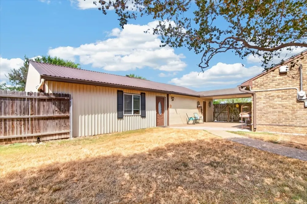 219 Willow Grove Road Woodway, TX 76712