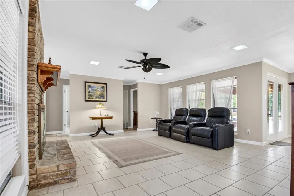 219 Willow Grove Road Woodway, TX 76712
