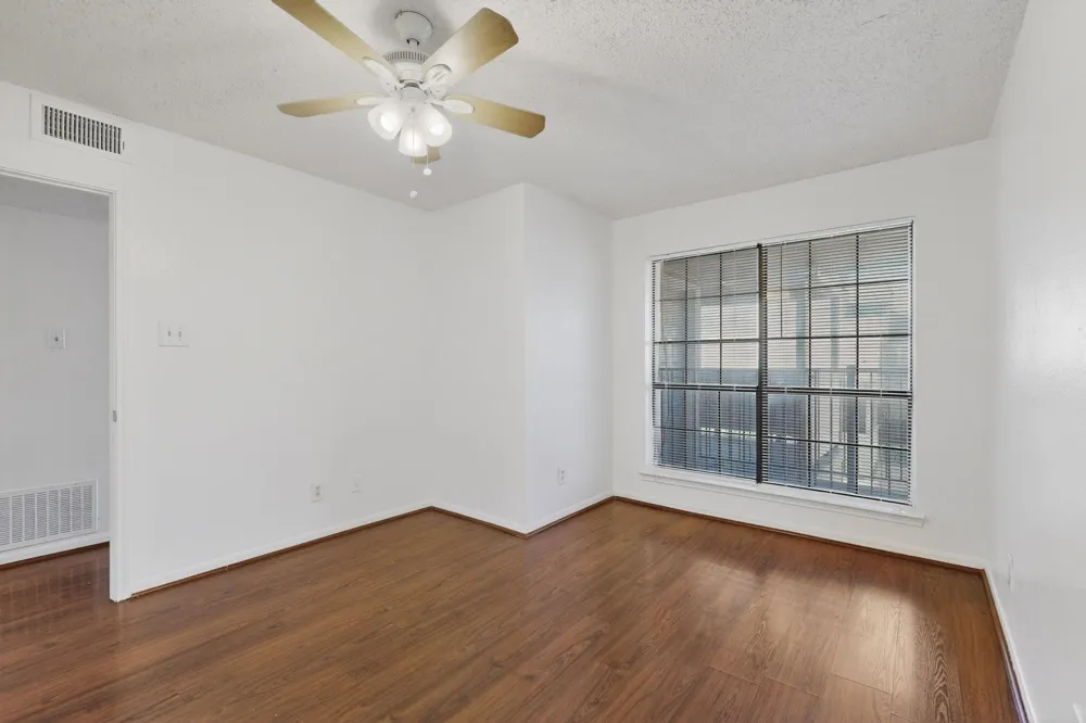 8545 Midpark Drive #16 Dallas, TX 75240