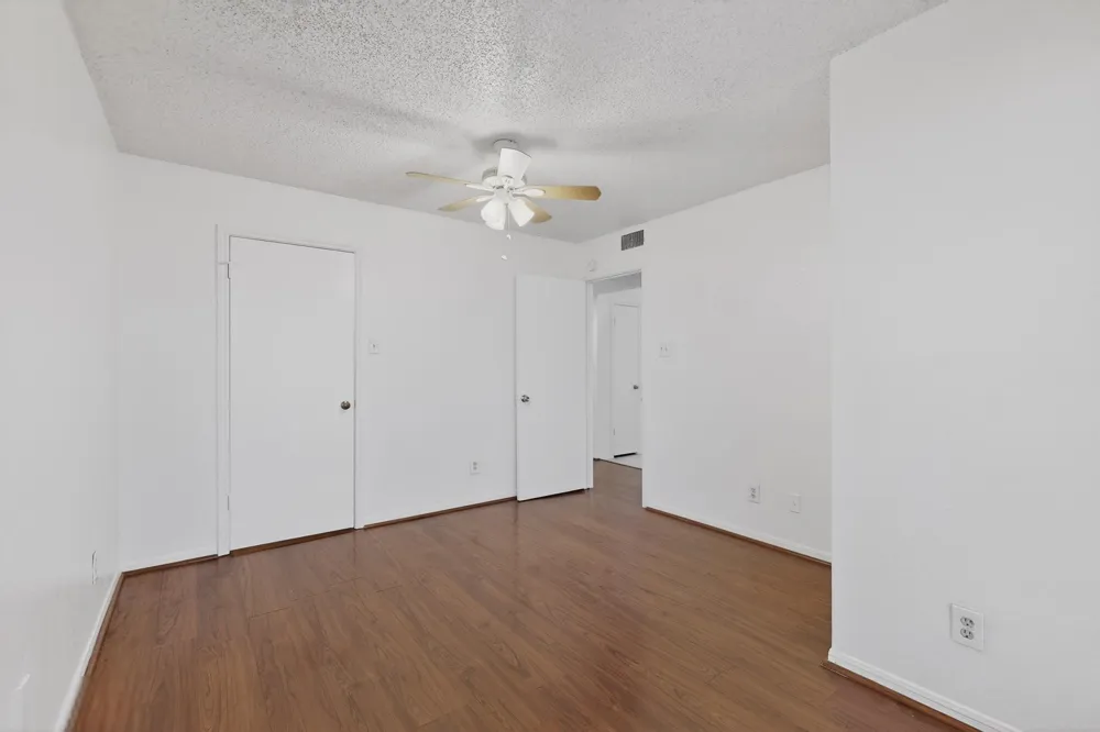 8545 Midpark Drive #16 Dallas, TX 75240