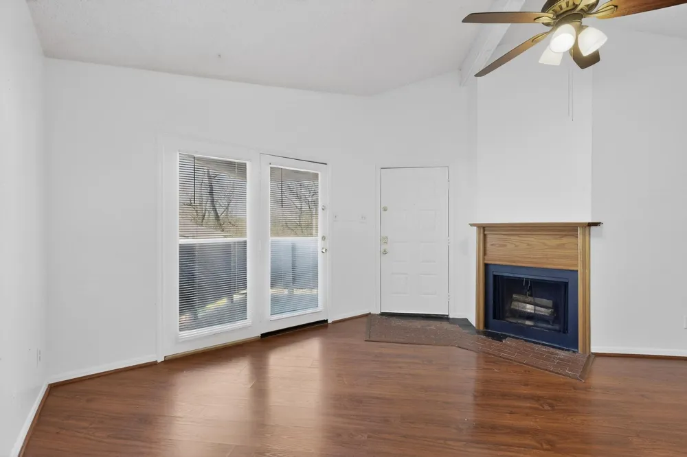 8545 Midpark Drive #16 Dallas, TX 75240