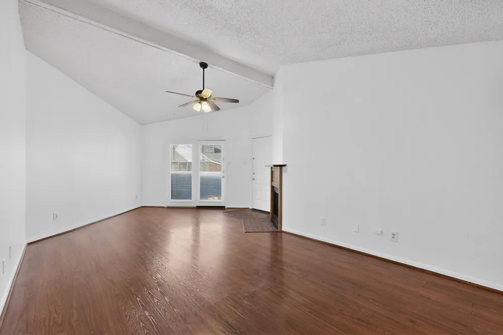 8545 Midpark Drive #16 Dallas, TX 75240