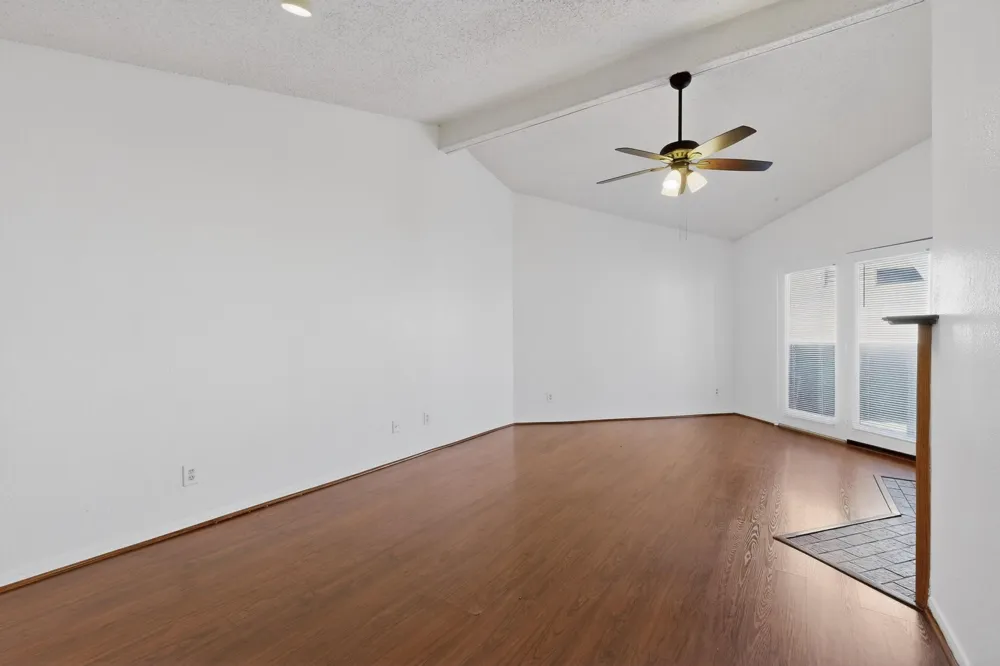 8545 Midpark Drive #16 Dallas, TX 75240