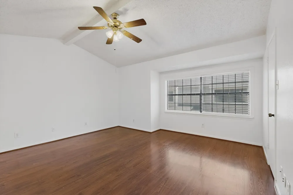 8545 Midpark Drive #16 Dallas, TX 75240