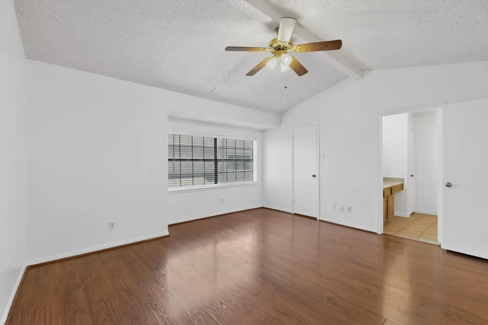 8545 Midpark Drive #16 Dallas, TX 75240