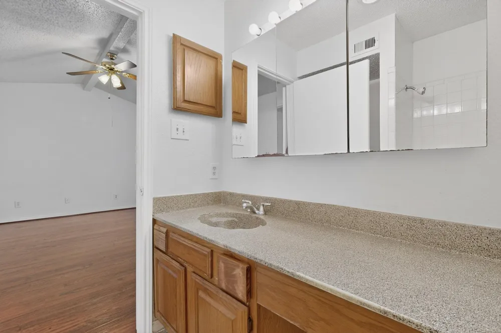 8545 Midpark Drive #16 Dallas, TX 75240