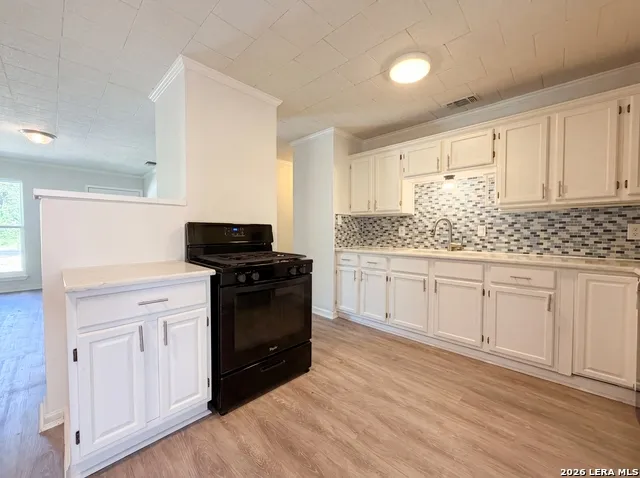 7627 Glen Fls San Antonio, TX 78239