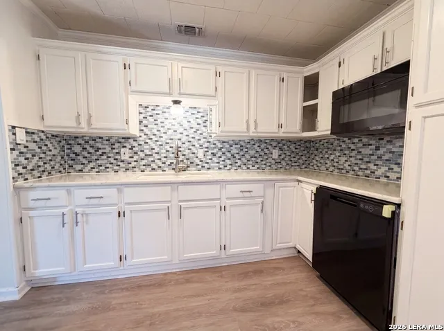 7627 Glen Fls San Antonio, TX 78239