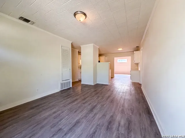 7627 Glen Fls San Antonio, TX 78239