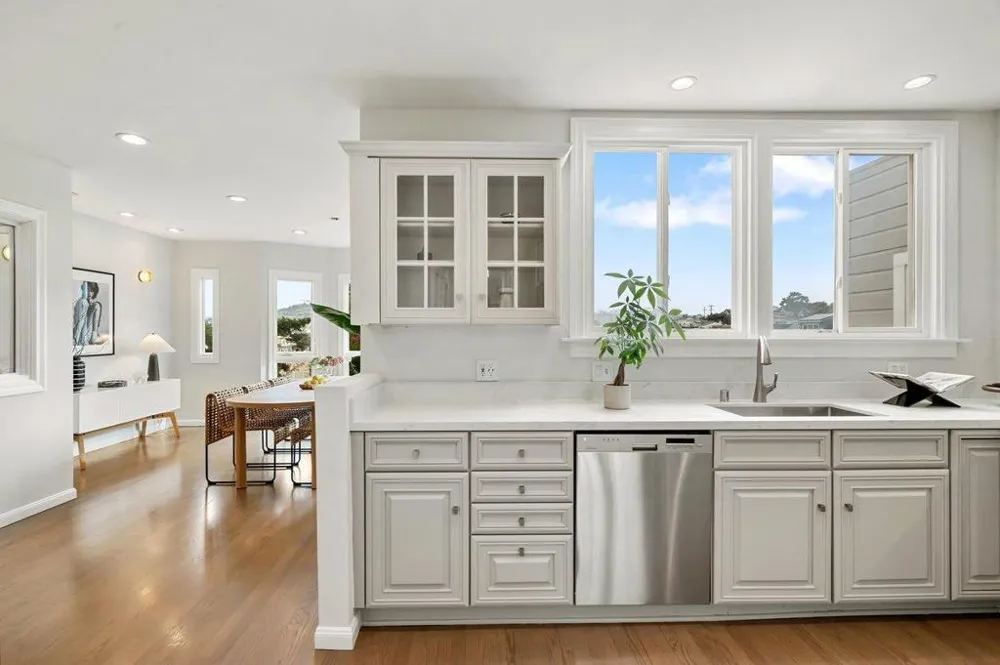 243 Hearst Avenue San Francisco, CA 94131