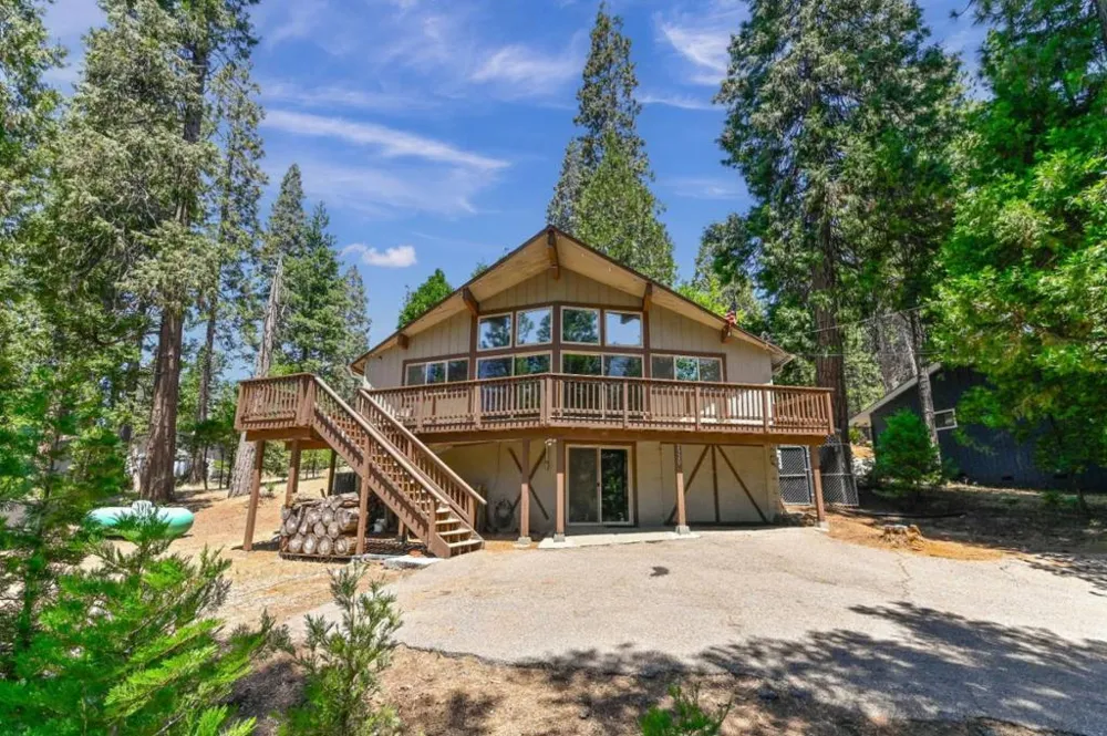 2320 Mustang Road Arnold, CA 95223