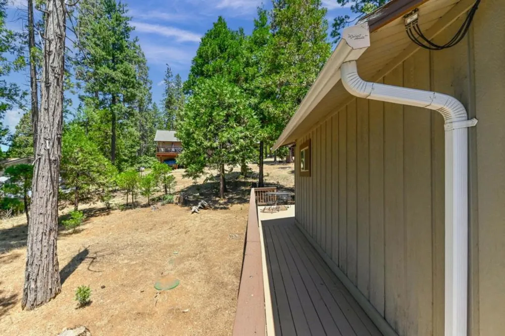2320 Mustang Road Arnold, CA 95223