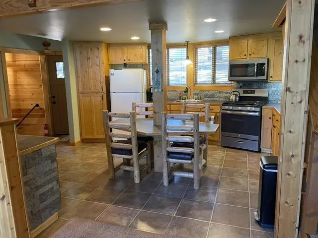 2320 Mustang Road Arnold, CA 95223