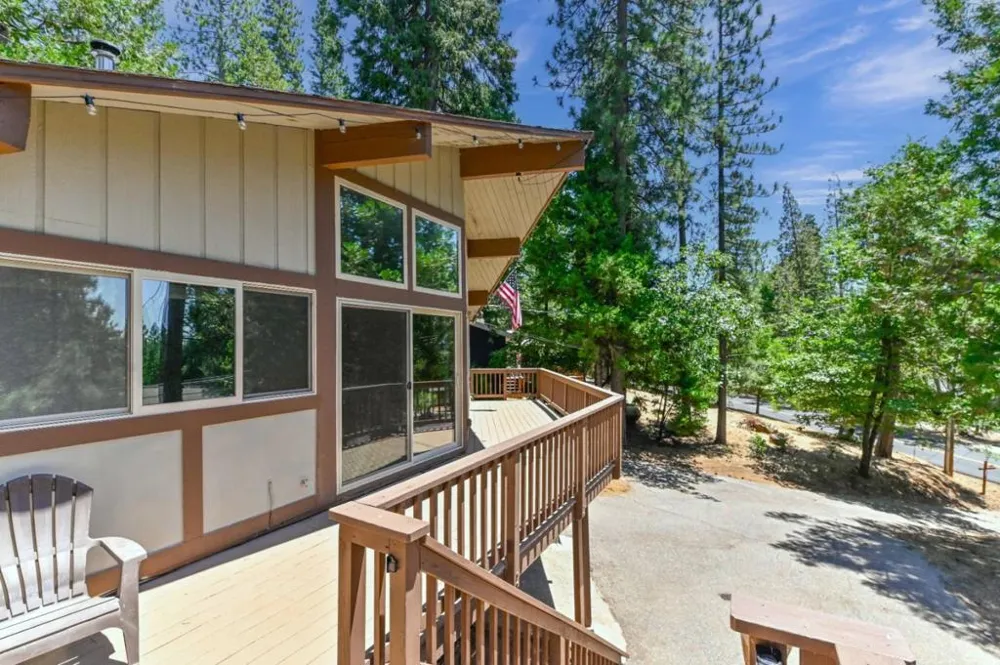 2320 Mustang Road Arnold, CA 95223