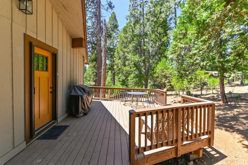 2320 Mustang Road Arnold, CA 95223