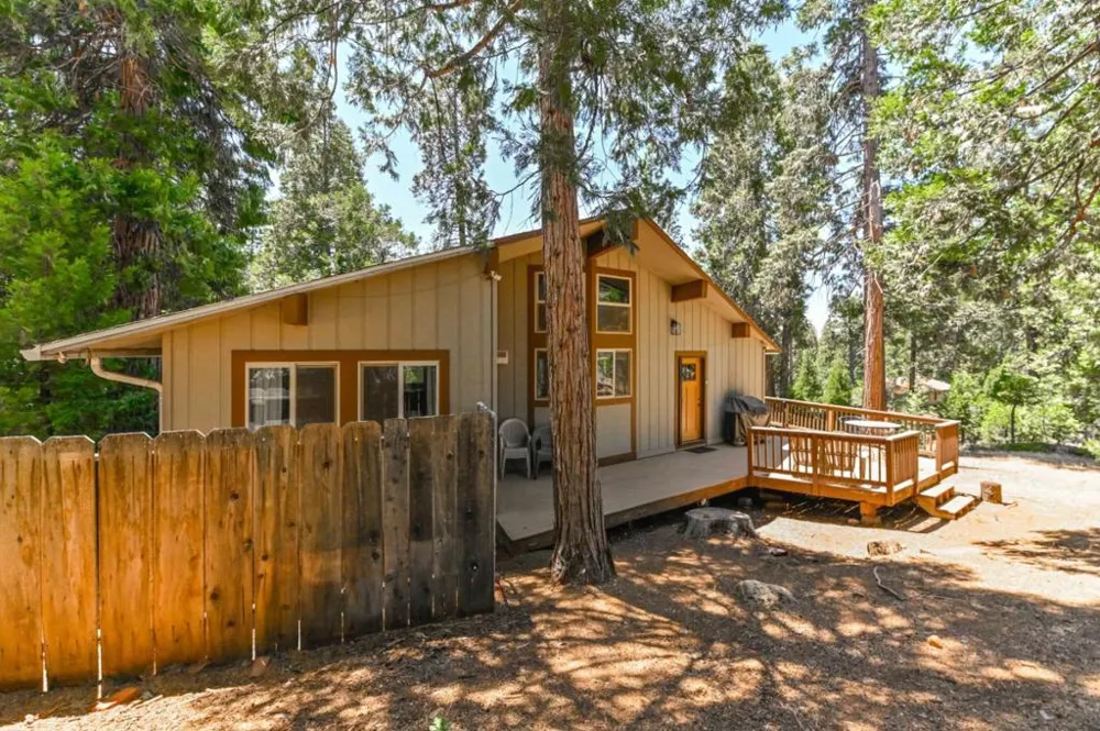 2320 Mustang Road Arnold, CA 95223