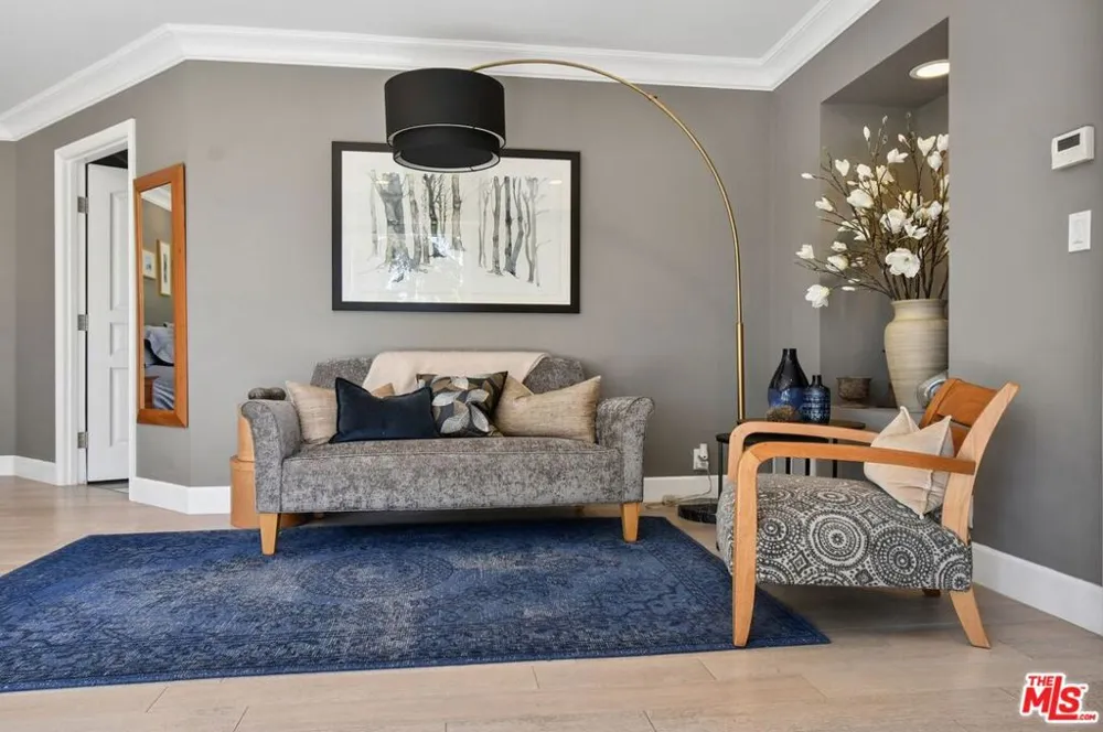3177 Hutton Drive Beverly Hills, CA 90210