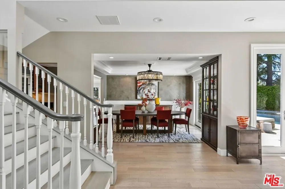 3177 Hutton Drive Beverly Hills, CA 90210