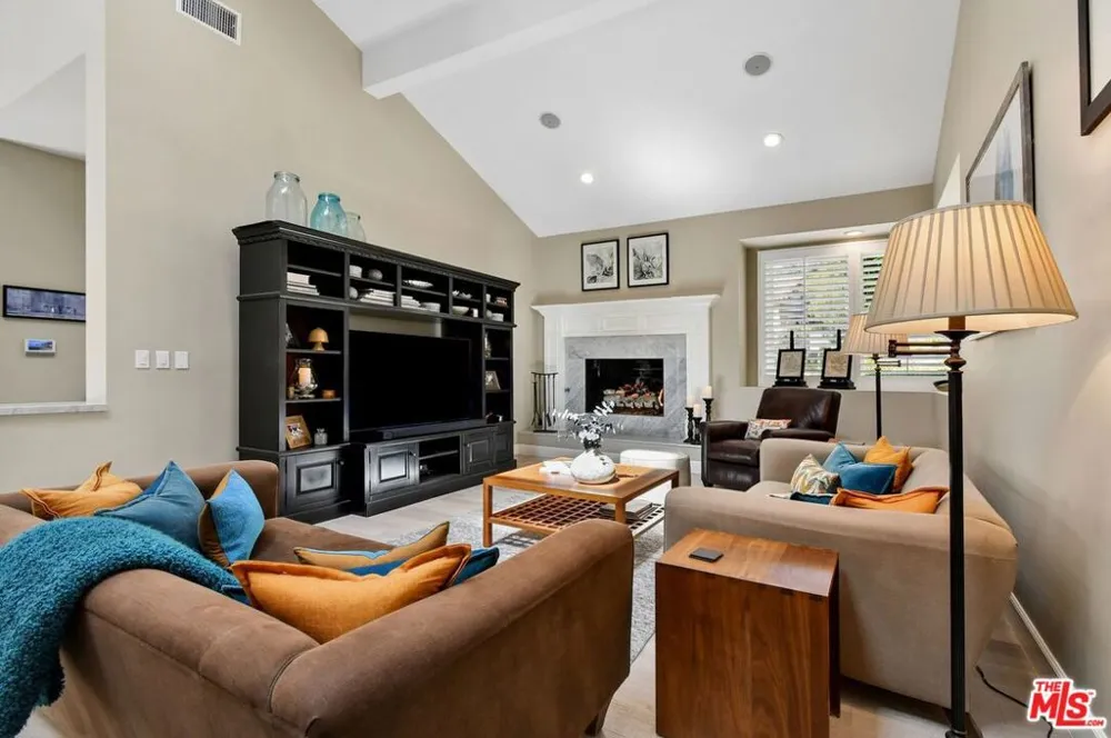 3177 Hutton Drive Beverly Hills, CA 90210