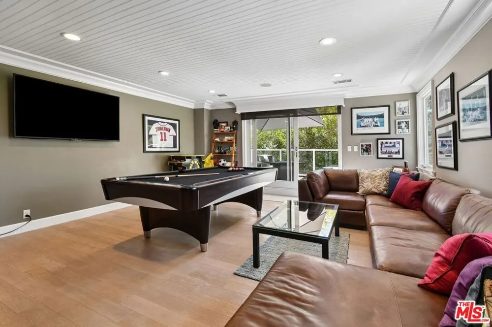 3177 Hutton Drive Beverly Hills, CA 90210