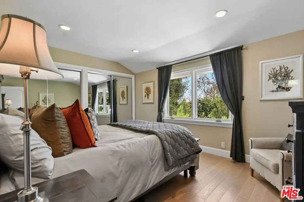 3177 Hutton Drive Beverly Hills, CA 90210