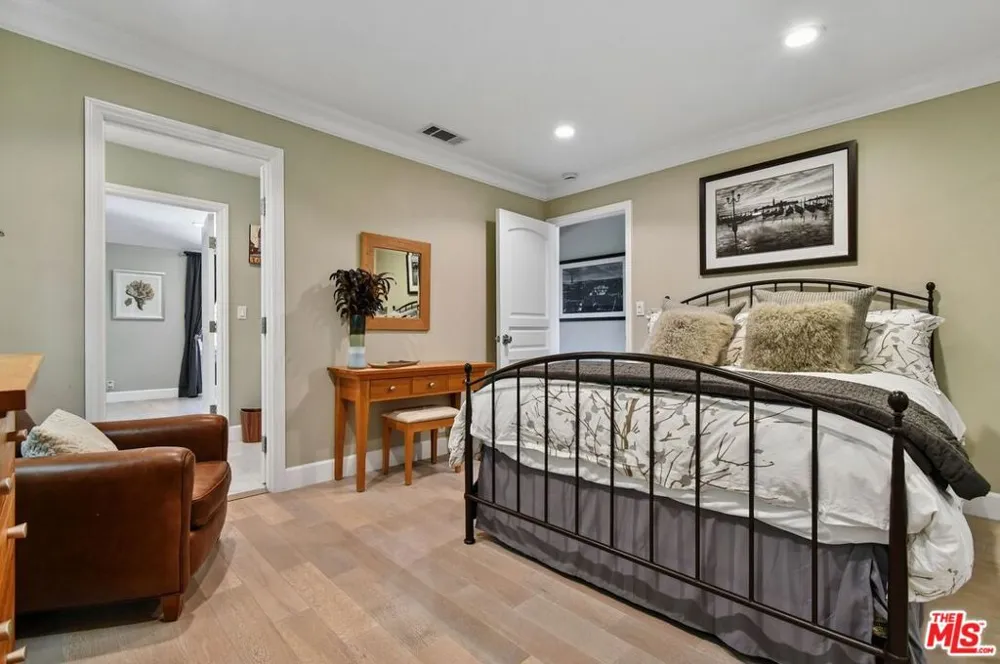 3177 Hutton Drive Beverly Hills, CA 90210