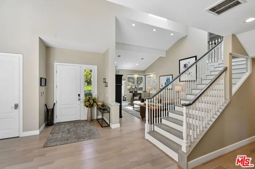 3177 Hutton Drive Beverly Hills, CA 90210
