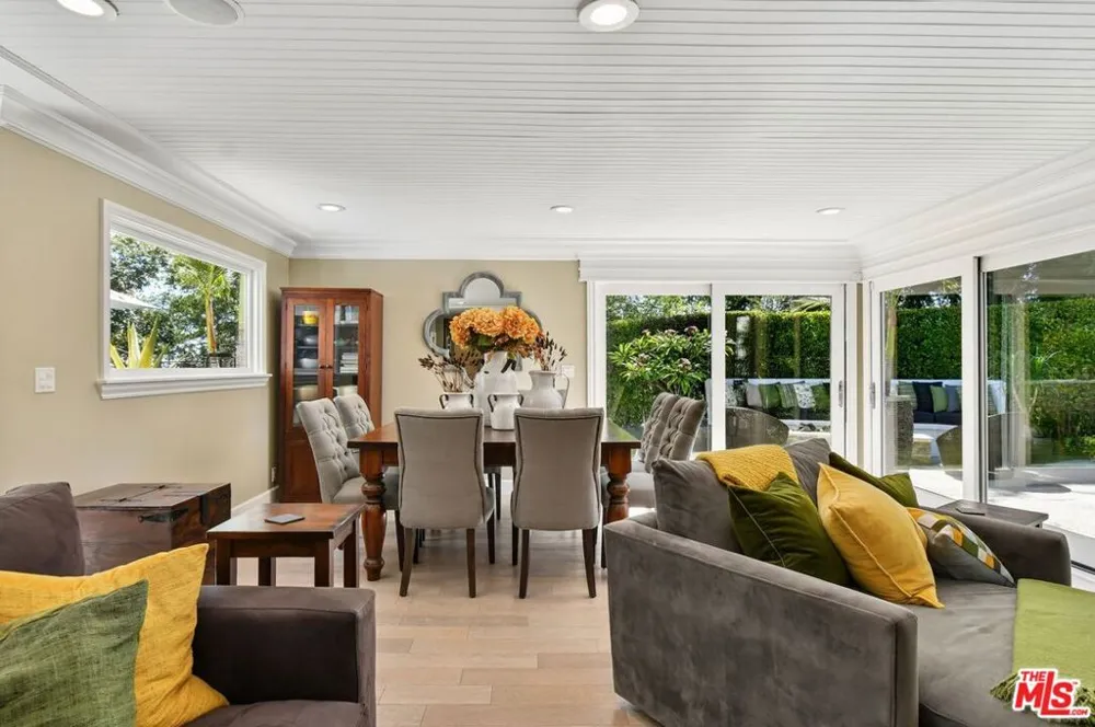 3177 Hutton Drive Beverly Hills, CA 90210
