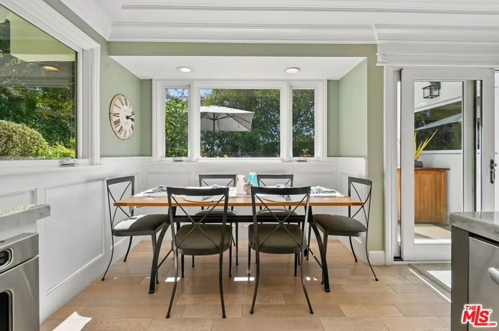 3177 Hutton Drive Beverly Hills, CA 90210