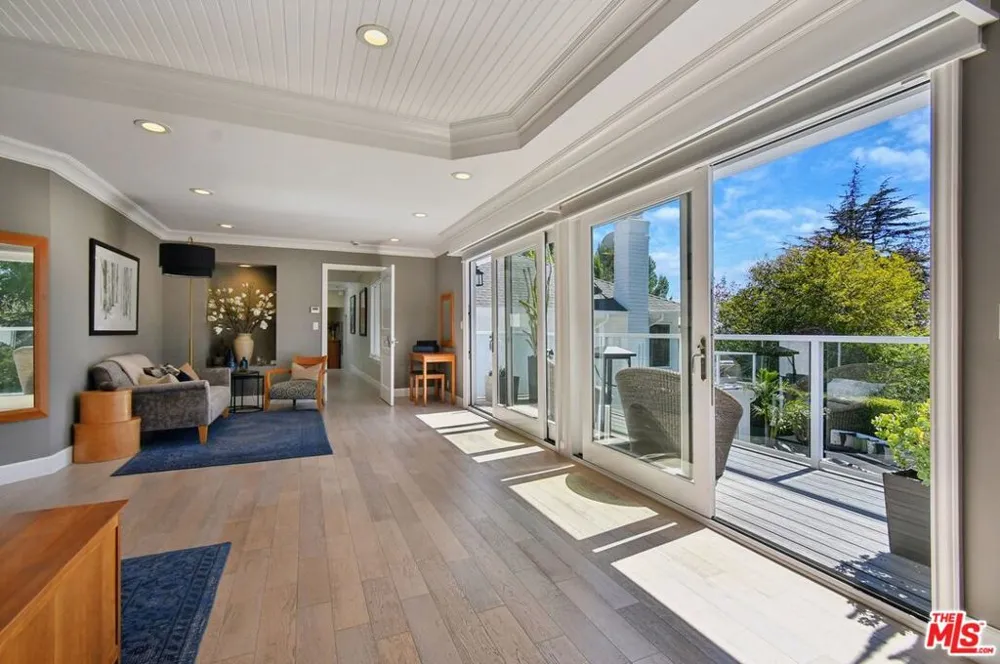 3177 Hutton Drive Beverly Hills, CA 90210