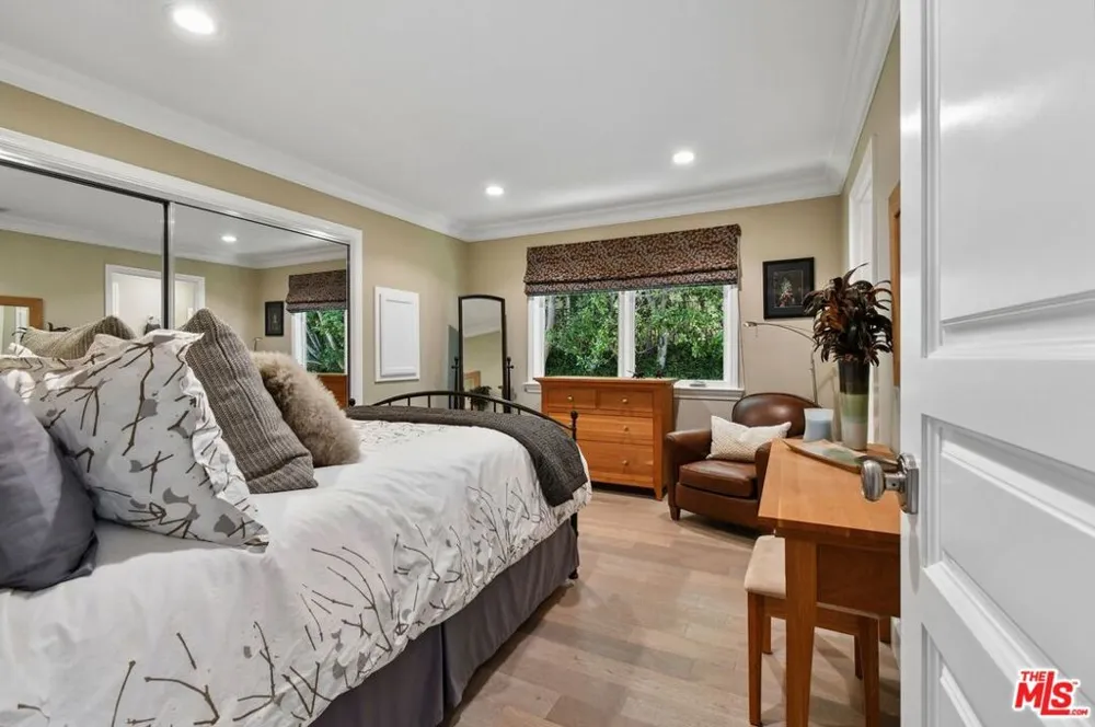 3177 Hutton Drive Beverly Hills, CA 90210